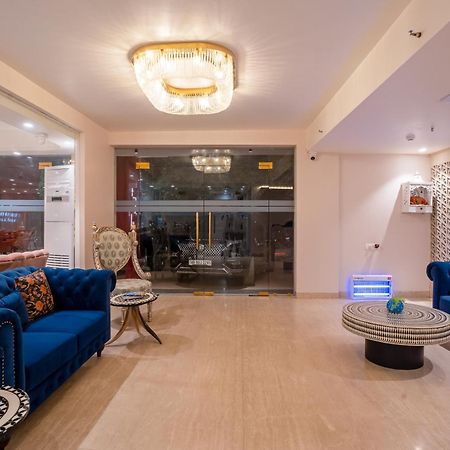 Hotel Ginger Palace Delhi Airport نيودلهي المظهر الخارجي الصورة