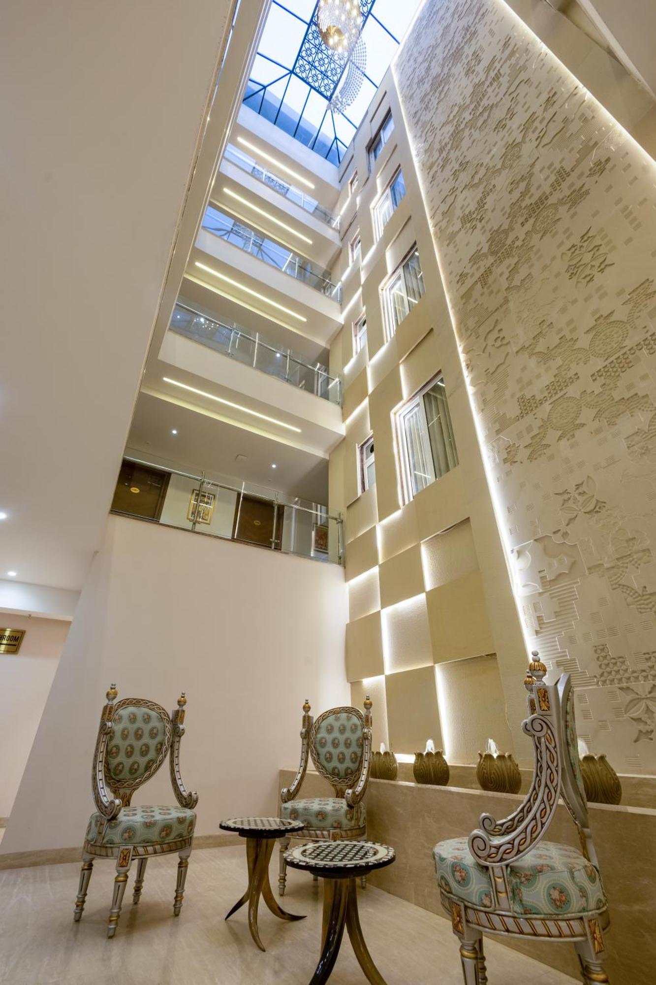 Hotel Ginger Palace Delhi Airport نيودلهي المظهر الخارجي الصورة