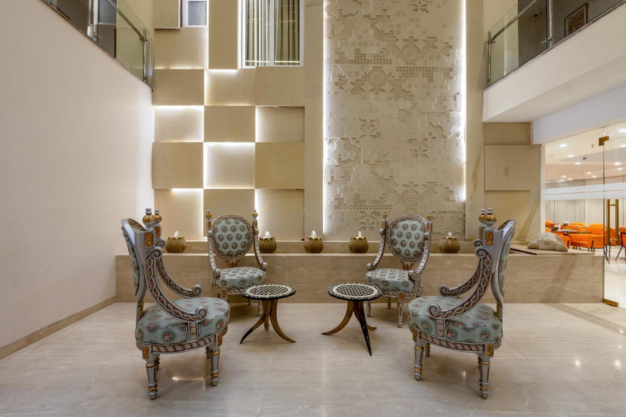 Hotel Ginger Palace Delhi Airport نيودلهي المظهر الخارجي الصورة