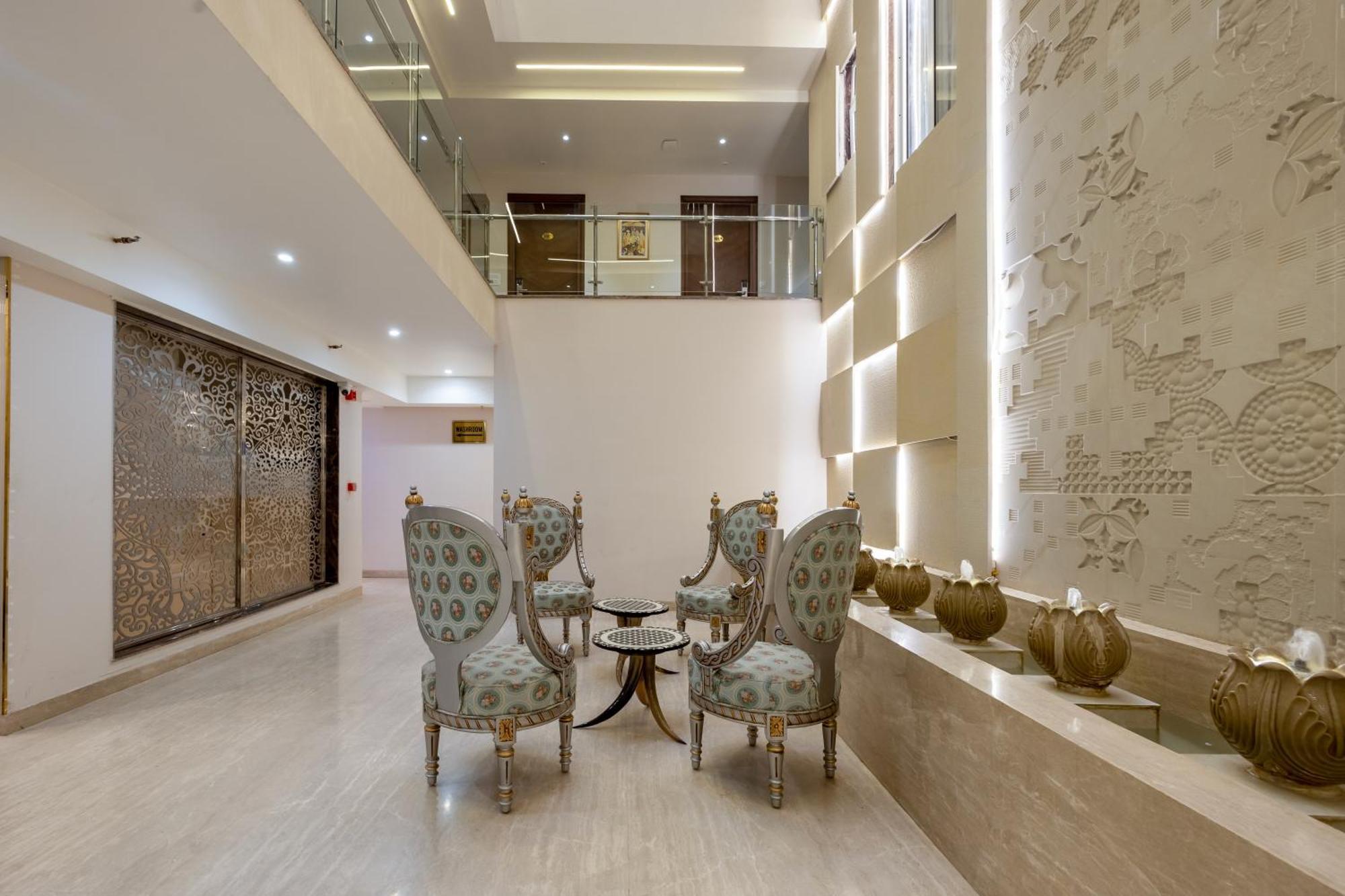 Hotel Ginger Palace Delhi Airport نيودلهي المظهر الخارجي الصورة