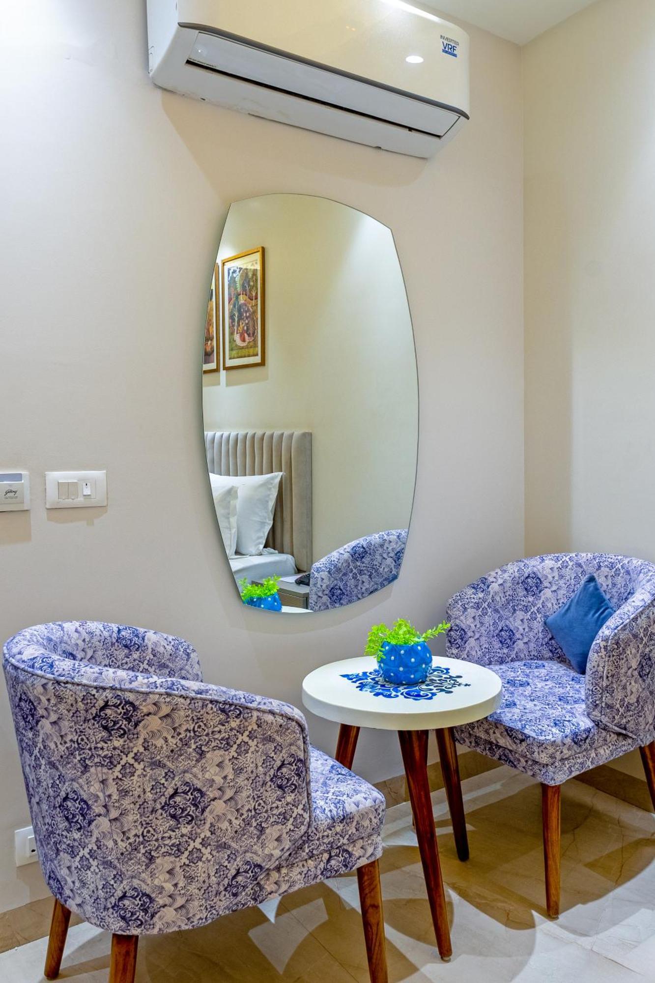 Hotel Ginger Palace Delhi Airport نيودلهي المظهر الخارجي الصورة