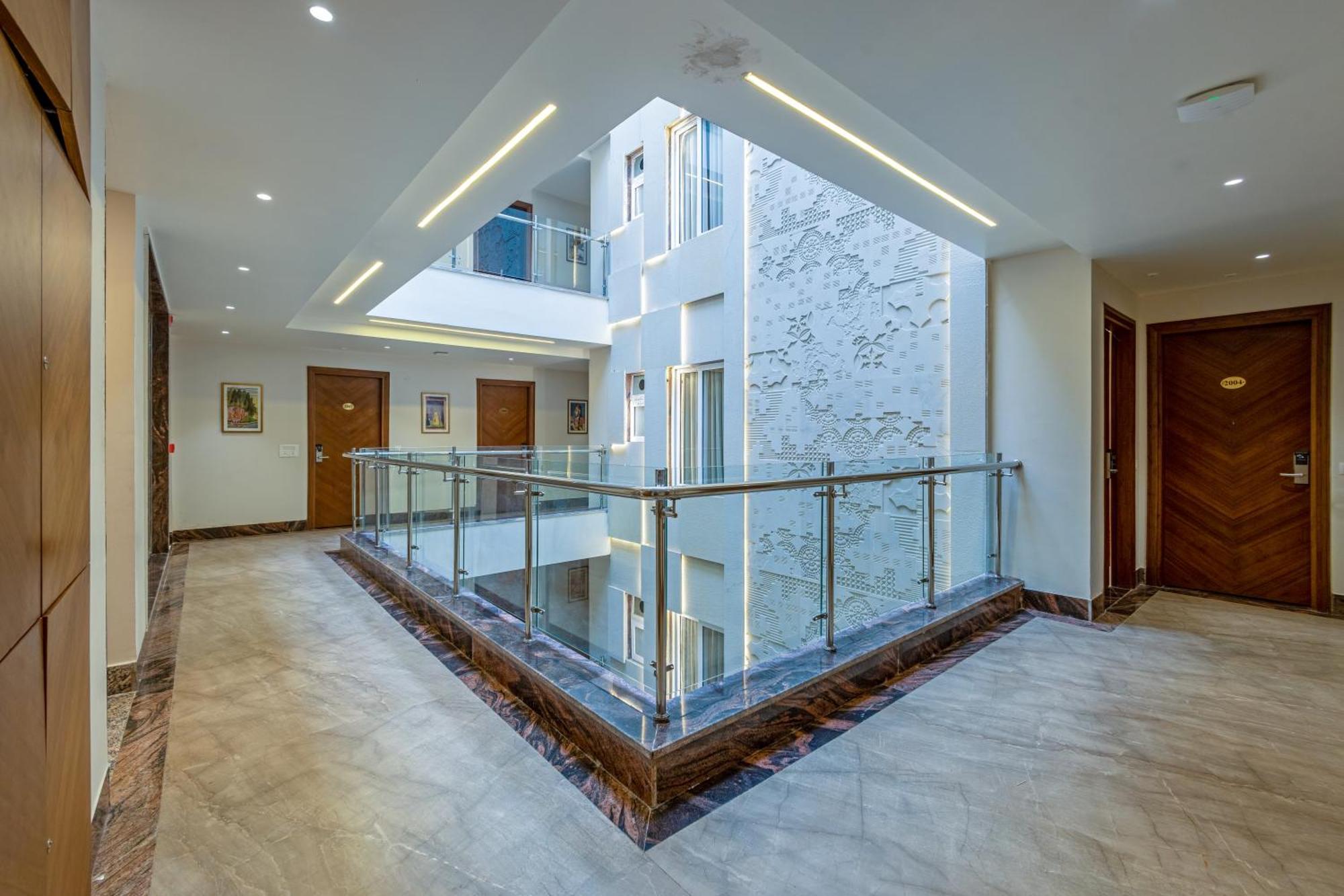 Hotel Ginger Palace Delhi Airport نيودلهي المظهر الخارجي الصورة